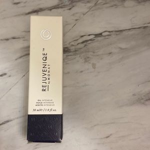 Monat Rejuveniqe oil